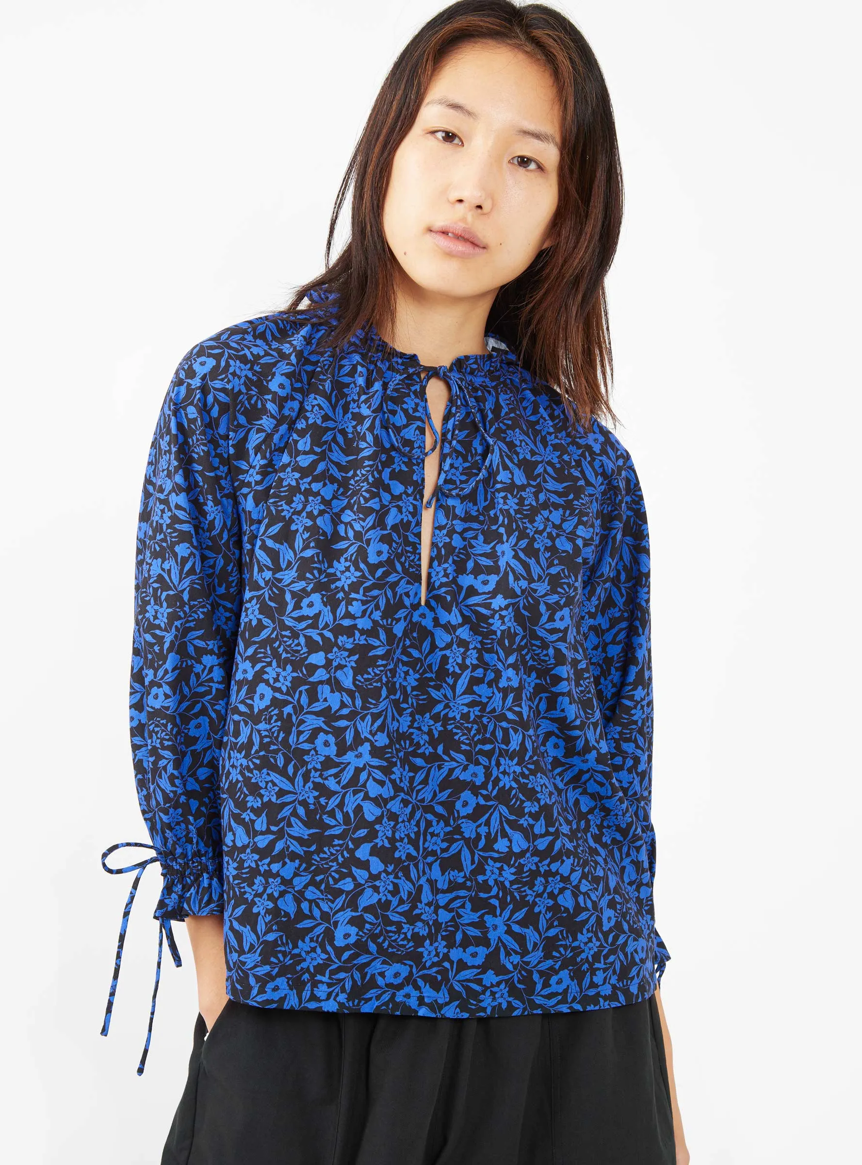 Betty Shirt Blue Floral