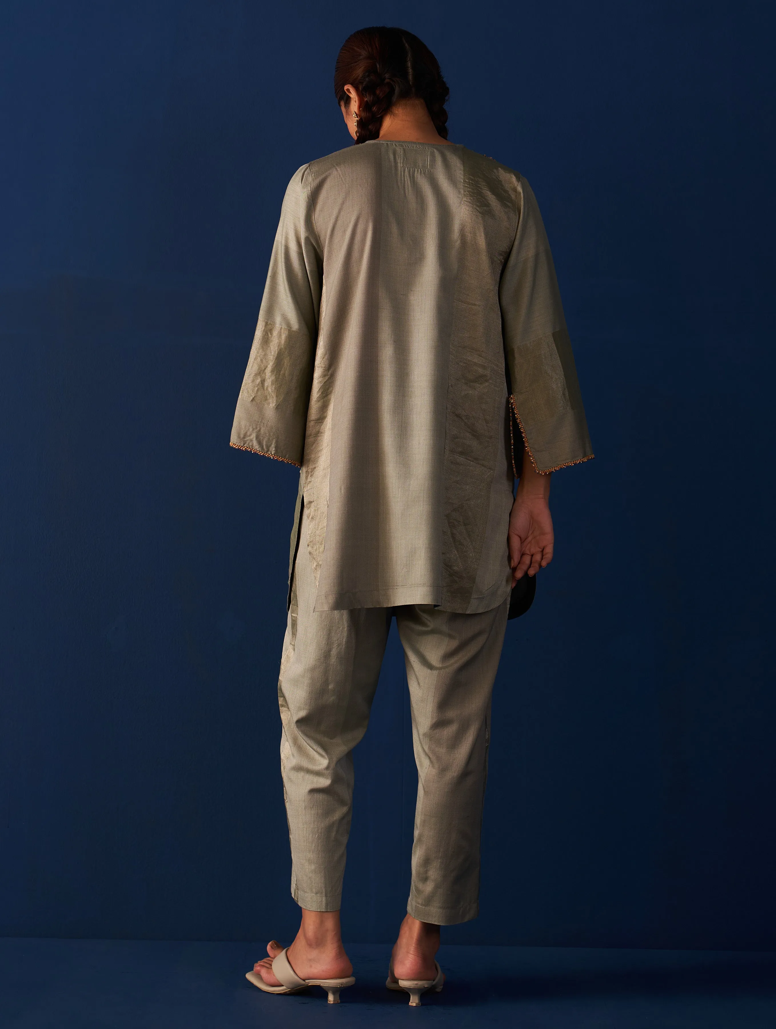 Chava Hand-Embroidered Kurta - Sage Grey