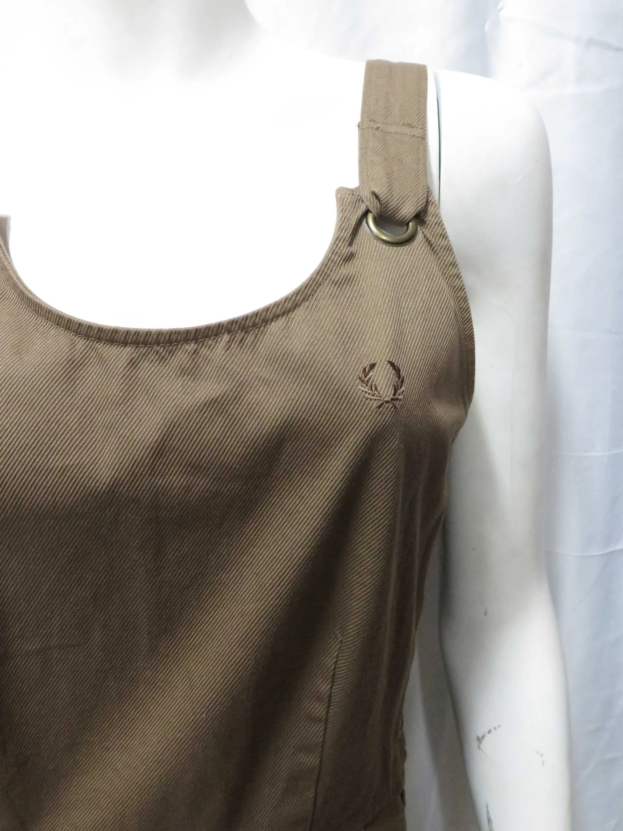 LADIES FRED PERRY APRON DRESS (SILVER MINK)