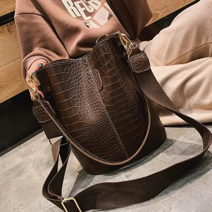 Stylish Single Shoulder Bucket Bag for Fashion-Forward Women